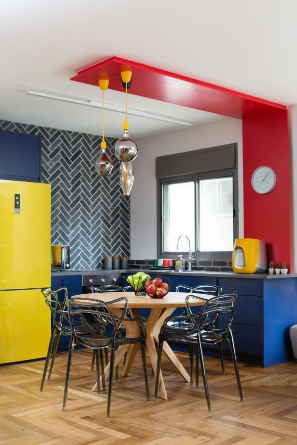 Colorful Bnb Apartment Haifa Buitenkant foto