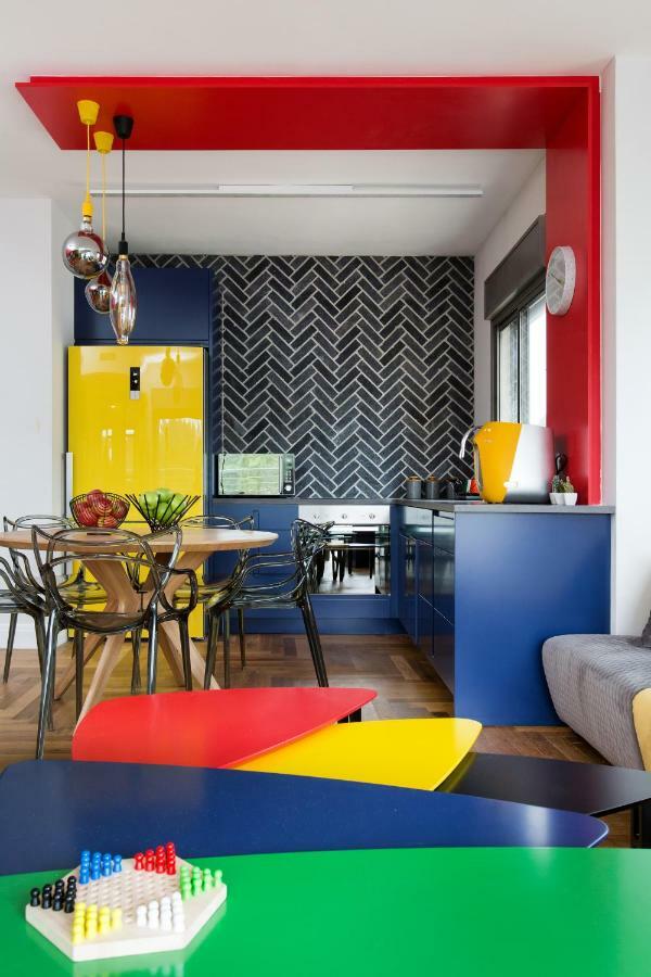 Colorful Bnb Apartment Haifa Buitenkant foto