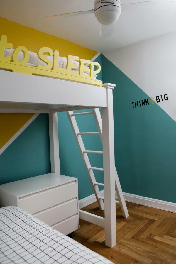 Colorful Bnb Apartment Haifa Buitenkant foto