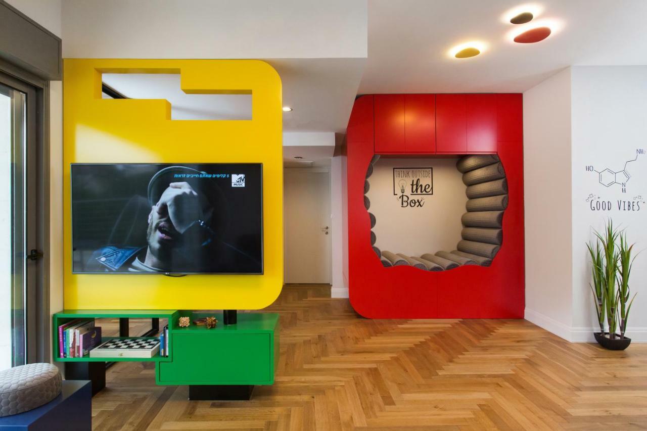 Colorful Bnb Apartment Haifa Buitenkant foto